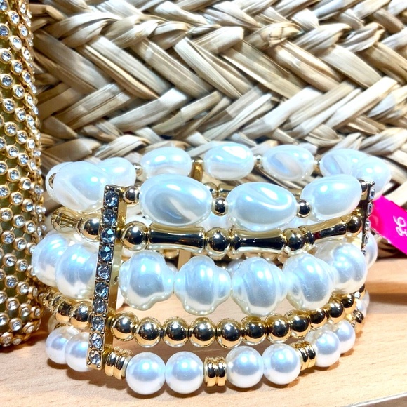 Lilly Pulitzer BRACELET NWT PEARL KISMET BEADED ⭐️  Stretch STUNNING!  ⭐️ - Picture 1 of 13